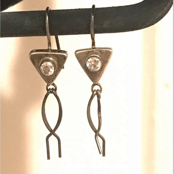 “Fishtail” Triangle Sterling Silver CZ Geometric Unique Abstract Dangle Earrings - Picture 2 of 4